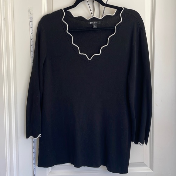 Roz & Ali black 3/4 sleeve sweater - Picture 1 of 4